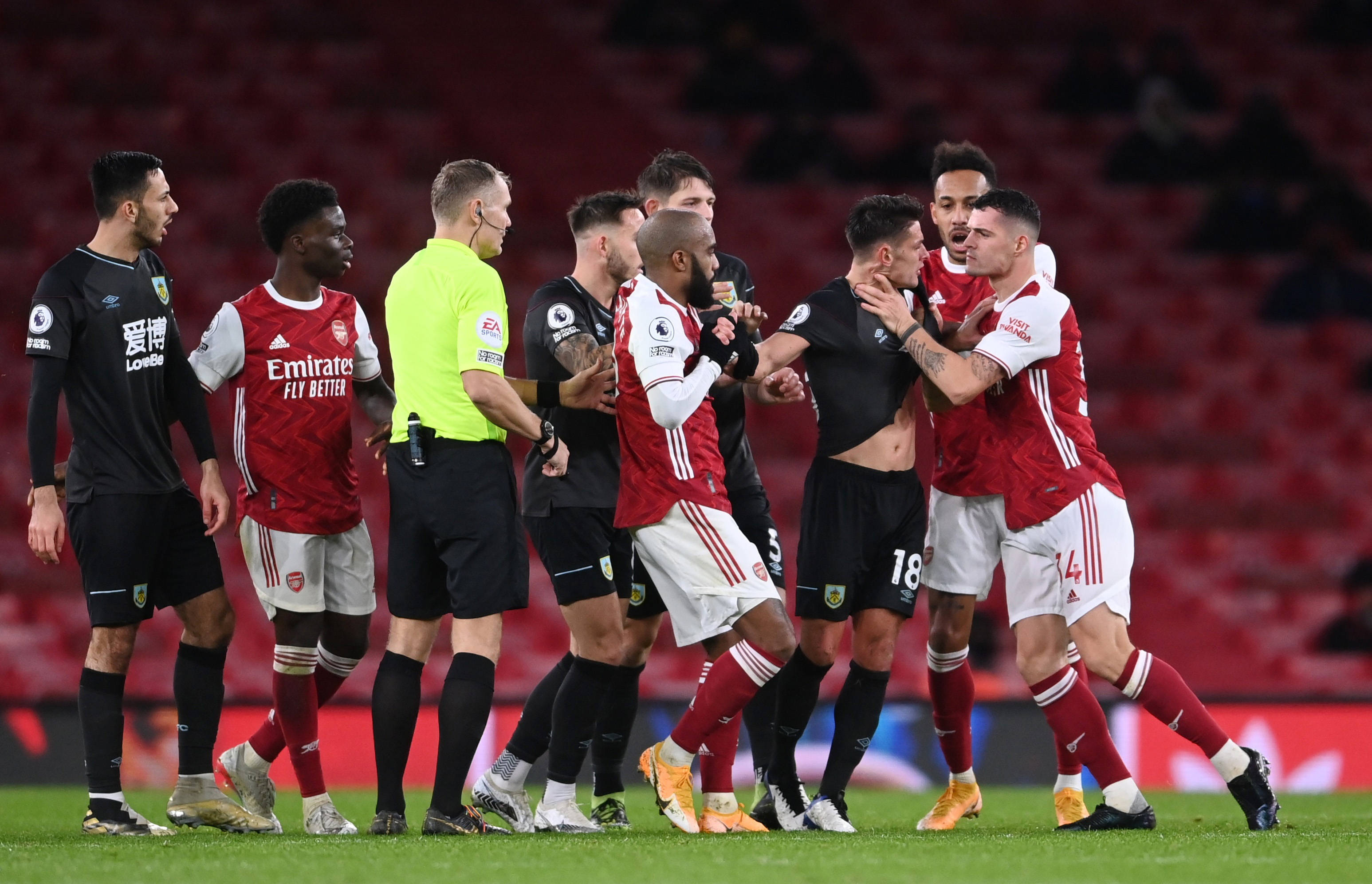 为比赛增色 为比赛增色